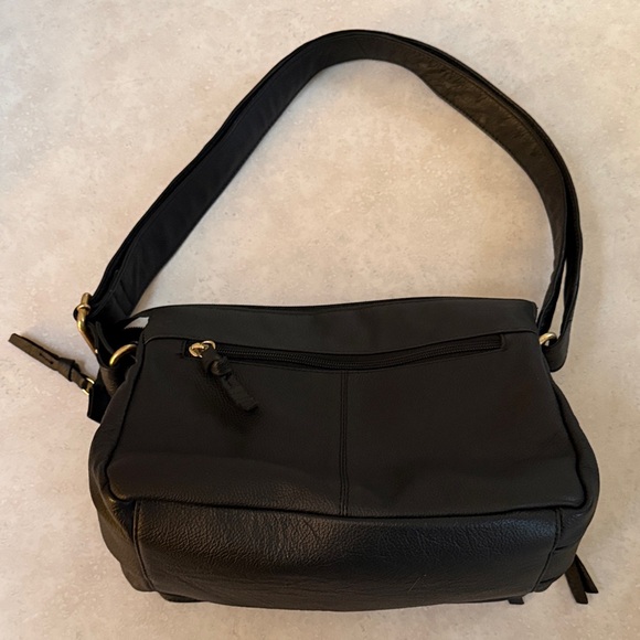 Elegant Black Shoulder Bag with Gold Zippers - Picture 3 of 13